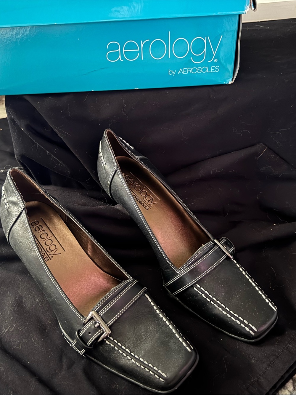 AEROSOLES Black Leather Buckle Loafers